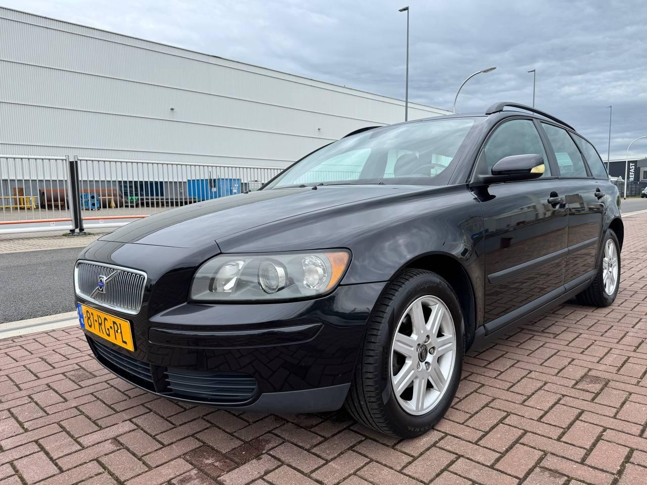 Volvo V50 - 1.8 Elite /Airco/Cruise/NAP/Frisse APK - AutoWereld.nl