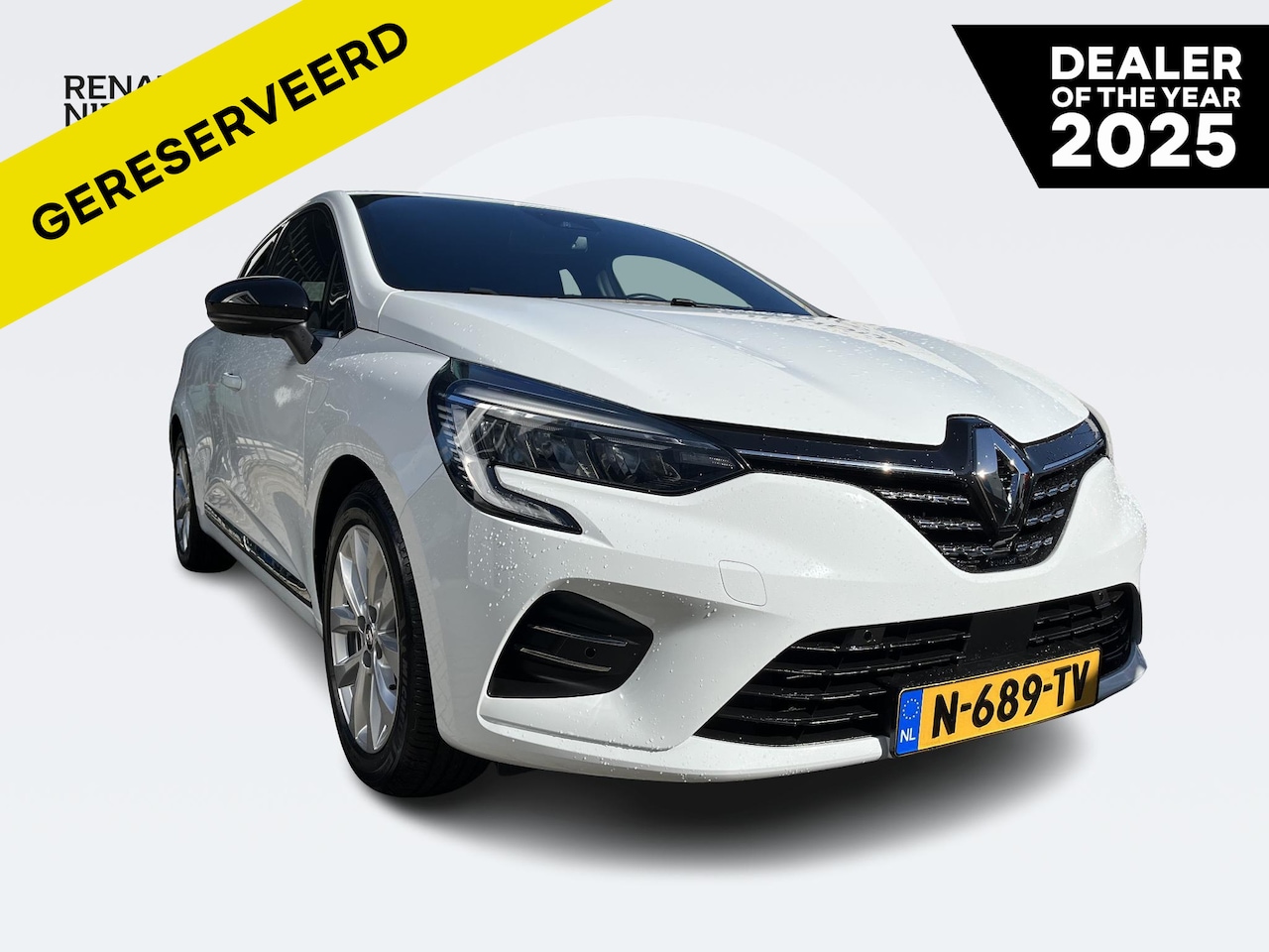 Renault Clio - 1.6 E-Tech Hybrid 140 Intens AUTOMAAT klant Saverio l CAMERA l PARKEERSENSOREN VOOR EN ACH - AutoWereld.nl