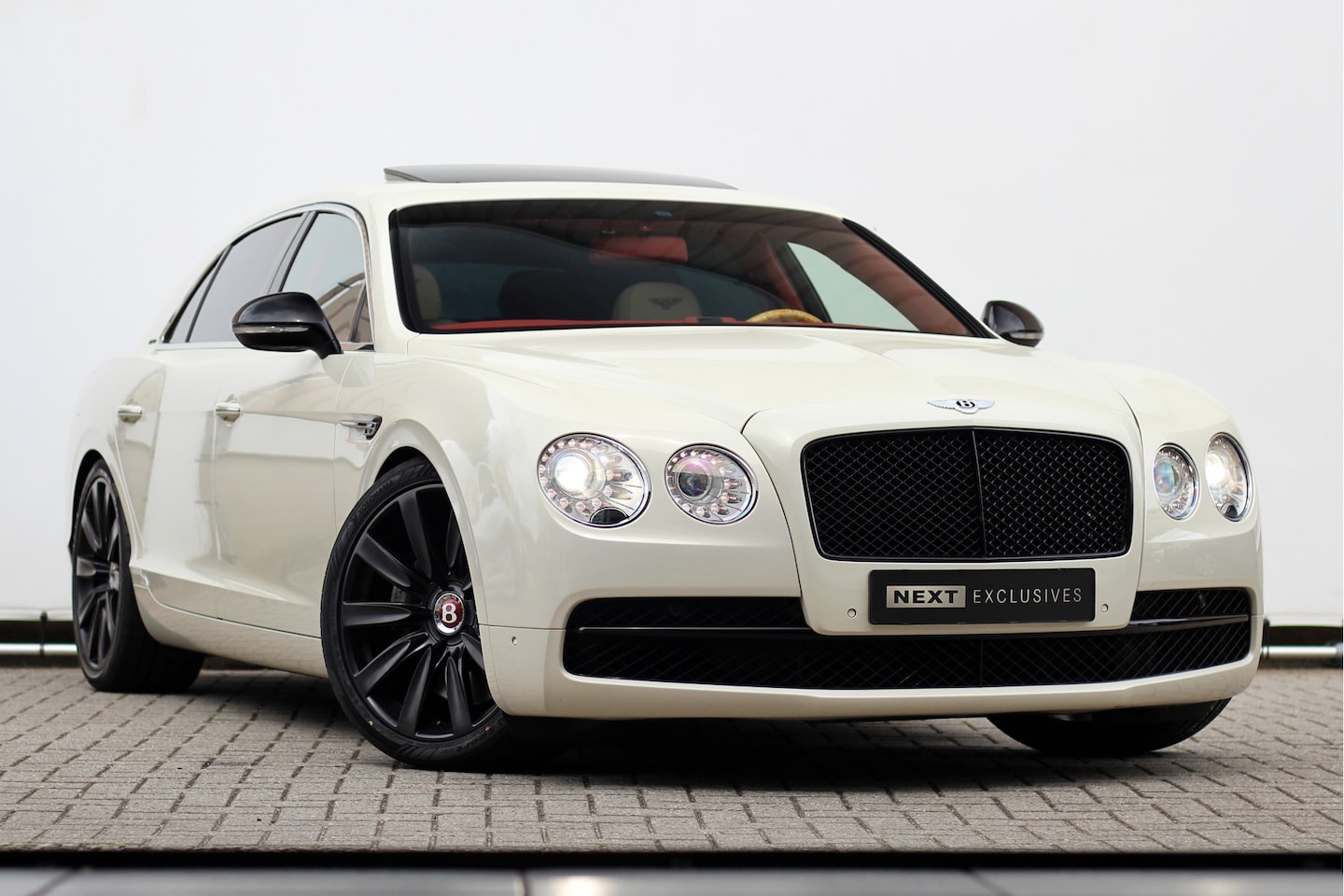 Bentley Flying Spur - 6.0 W12 | BTW | Pano | Massage | Ventilatie | Memory - AutoWereld.nl