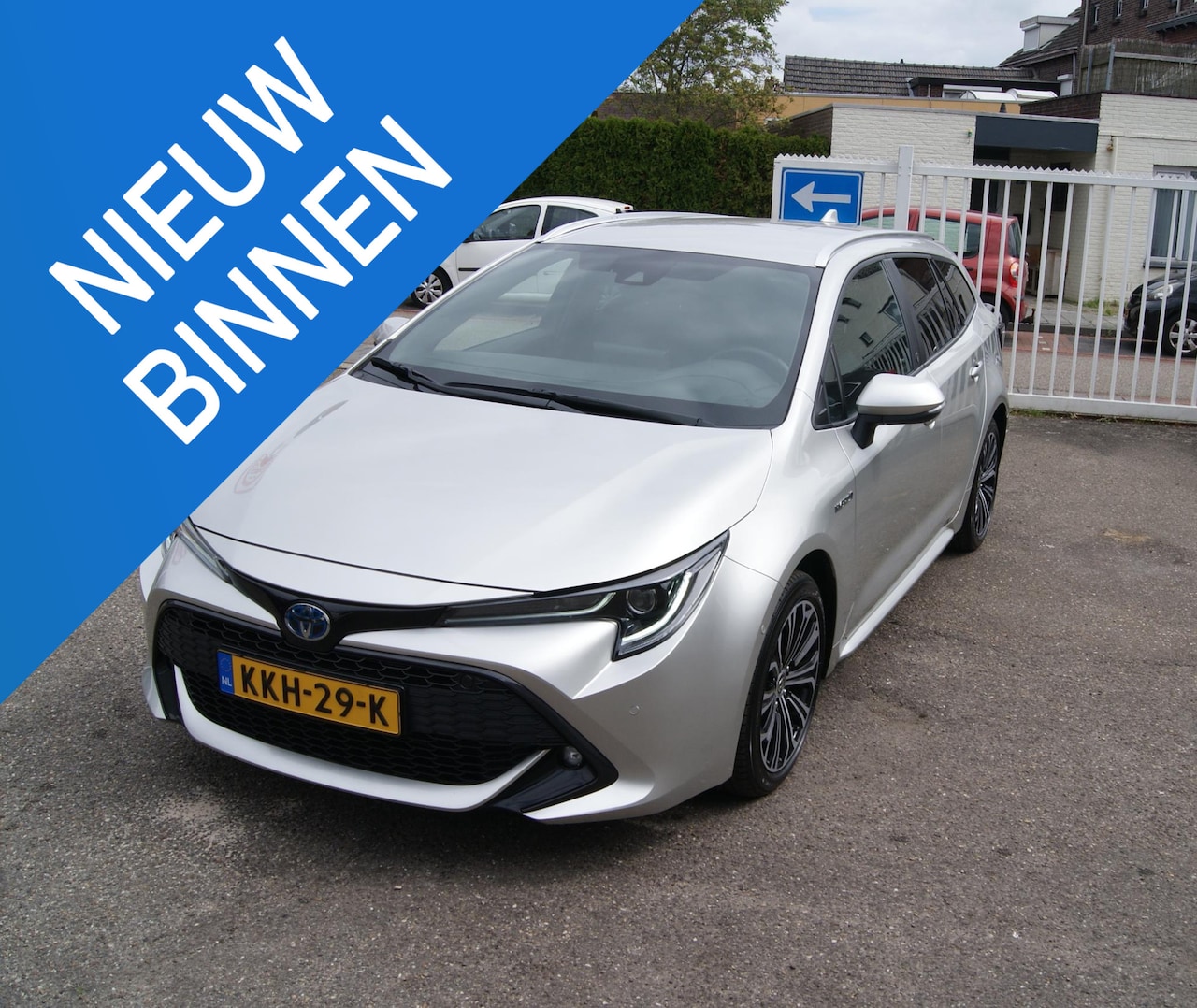 Toyota Corolla Touring Sports - 1.8 Hybrid Executive Navi,Camera,Clima,Cruise,Trekhaak,RIJKLAARPRIJS!! - AutoWereld.nl
