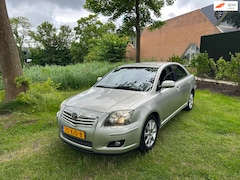 Toyota Avensis - 2.0 D-4D-F Luna Airco Stoelverwarming 105DKM