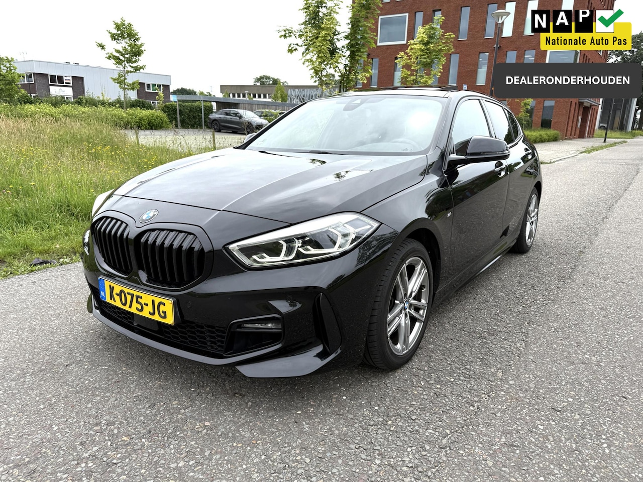 BMW 1-serie - 116i Executive M Sport |VIRTUAL|PANO|LED|CLIMATE - AutoWereld.nl