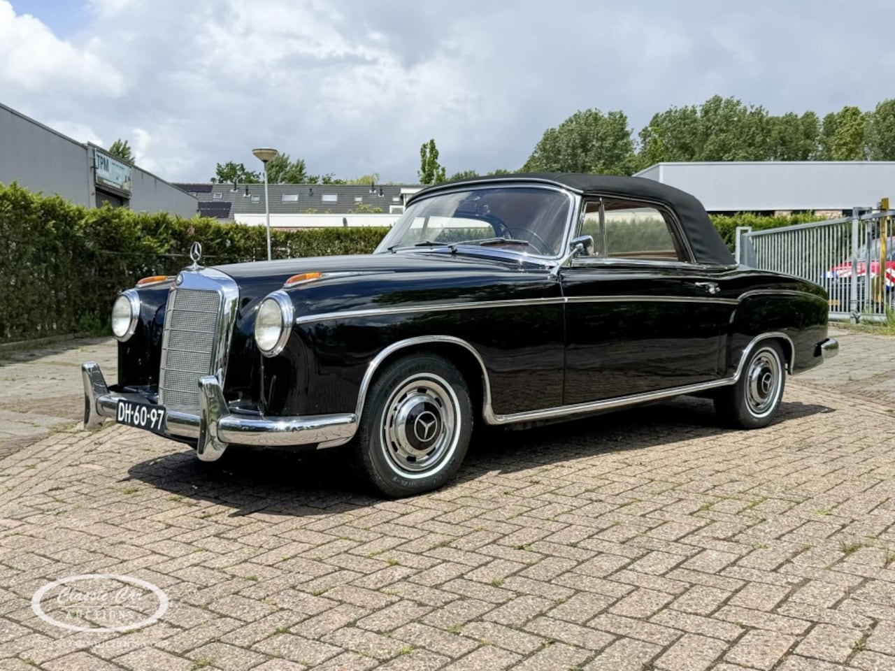 Mercedes-Benz 220 - 220S - ONLINE AUCTION - AutoWereld.nl