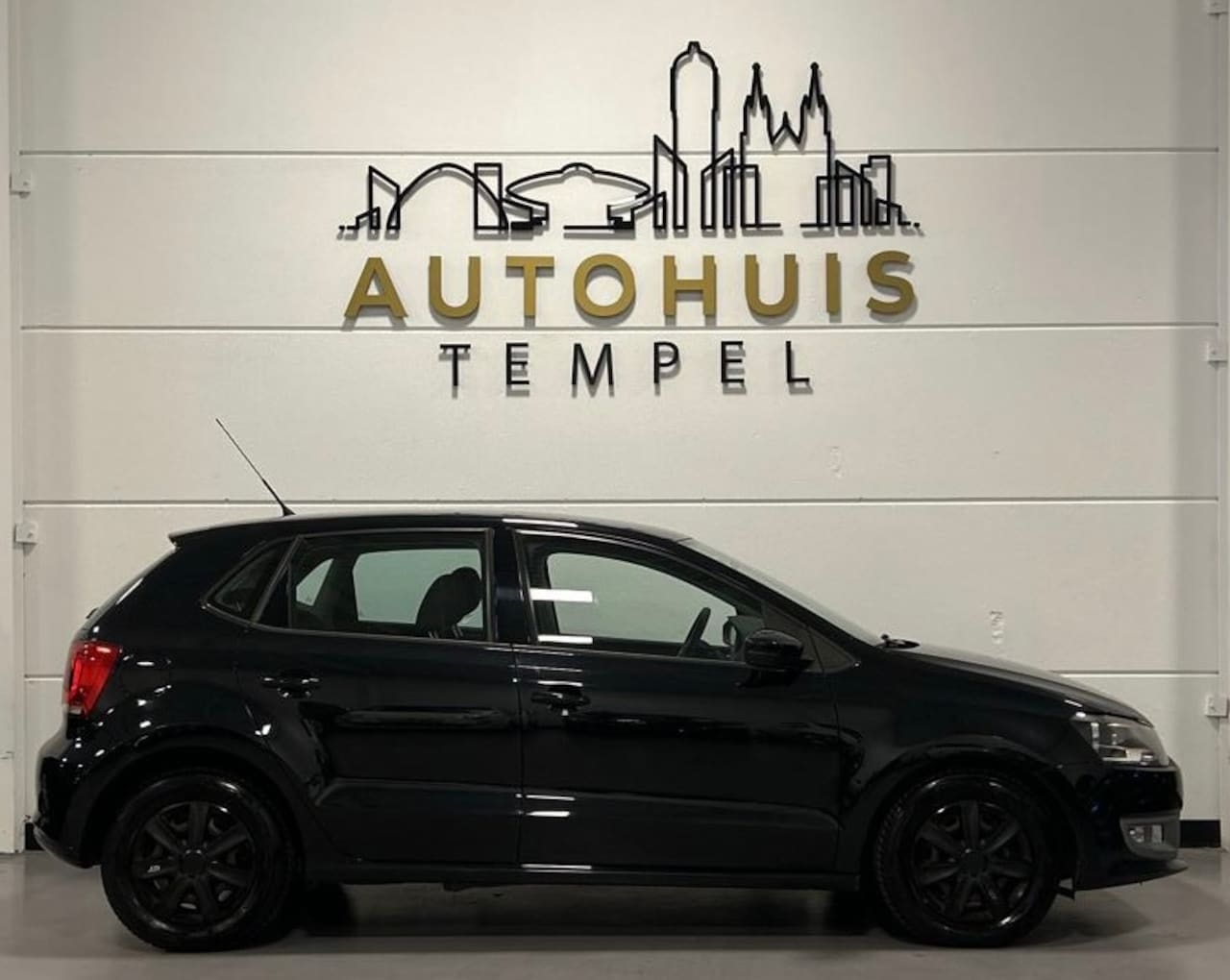 Volkswagen Polo - 1.4-16V Trendline Airco 5Deurs Parkeersensoren Bluetooth Isofix - AutoWereld.nl
