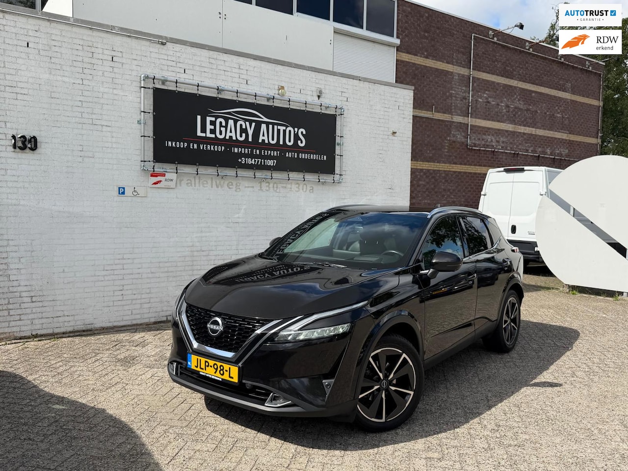 Nissan Qashqai - 1.3 MHEV Xtronic Tekna - NETTE STAAT - PANO DAK - 360 CAMERA! - AutoWereld.nl