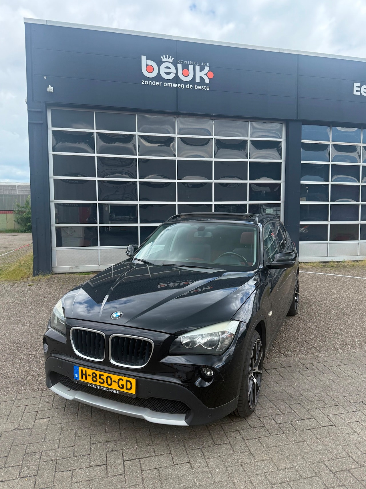 BMW X1 - SDrive18i 230.000 KM AUTOMAAT PANORAMA DAK AIRCO ZWART 2010 - AutoWereld.nl