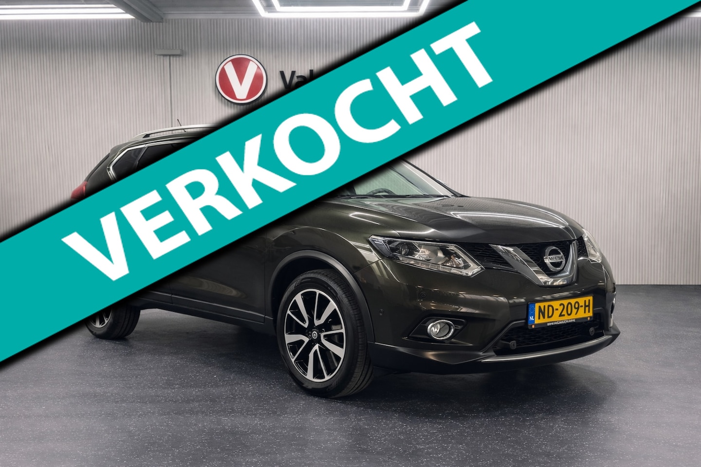 Nissan X-Trail - 1.6 DIG-T Tekna 7p. | NAP | Trekhaak | Pano | Leer | Camera - AutoWereld.nl