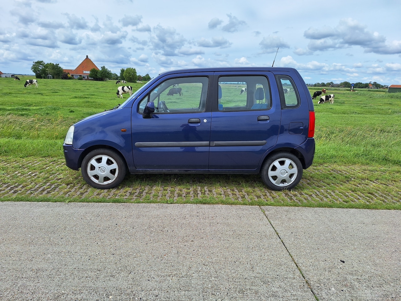Opel Agila - 1.2-16V Elegance Ruime kofferbak hoge zit - AutoWereld.nl