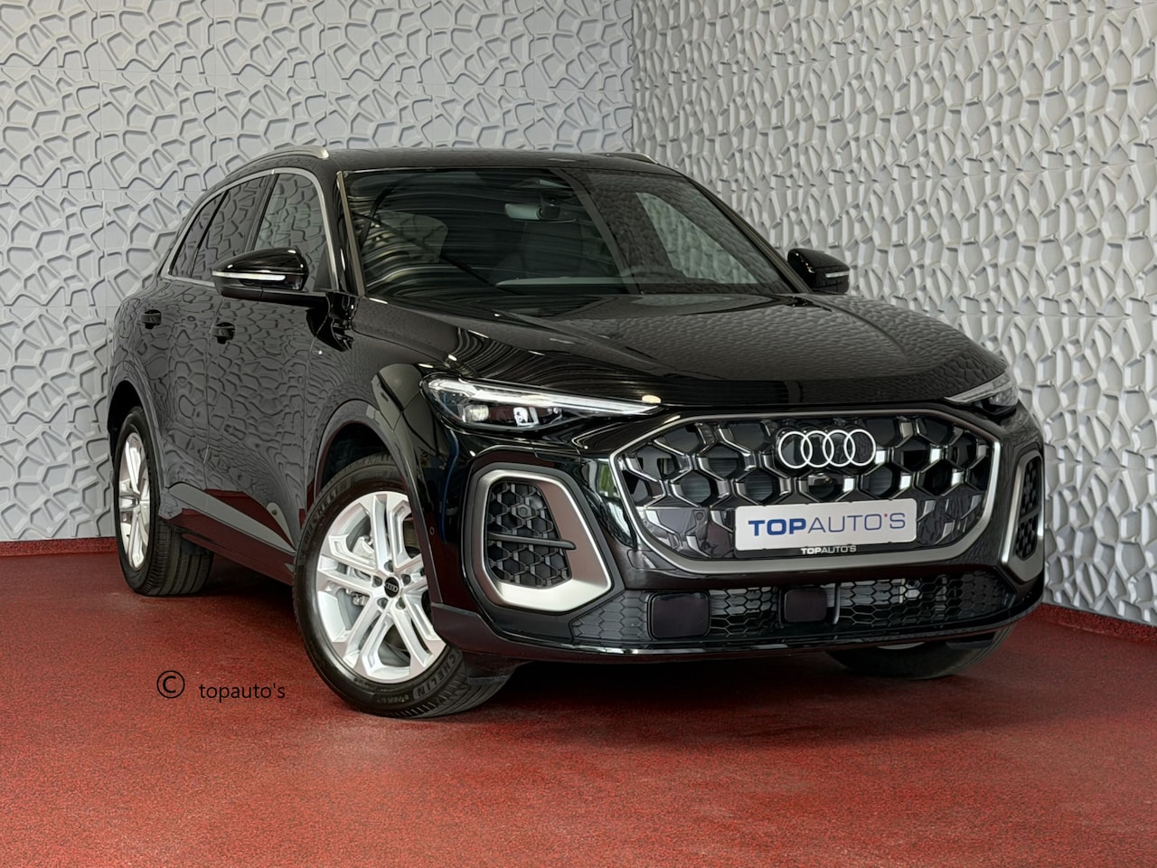 Audi Q5 - 2.0 TFSI E-HYBRID S-EDITION PASS.DISPLAY LEER PANO QUATTRO 300PK 360CAM TREKHAAK MATRIXX L - AutoWereld.nl