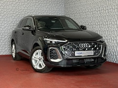 Audi Q5 - 2.0 TFSI E-HYBRID S-EDITION PASS.DISPLAY LEER PANO QUATTRO 300PK 360CAM TREKHAAK MATRIXX L