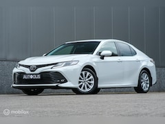 Toyota Camry - 2.5 Executive | Dealer onderhouden | Leder | uniek lage km stand | camera | automaat | Ben