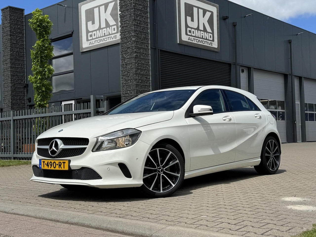 Mercedes-Benz A-klasse - 180 CarPlay | Stoelverwarming | Navi | PDC - AutoWereld.nl