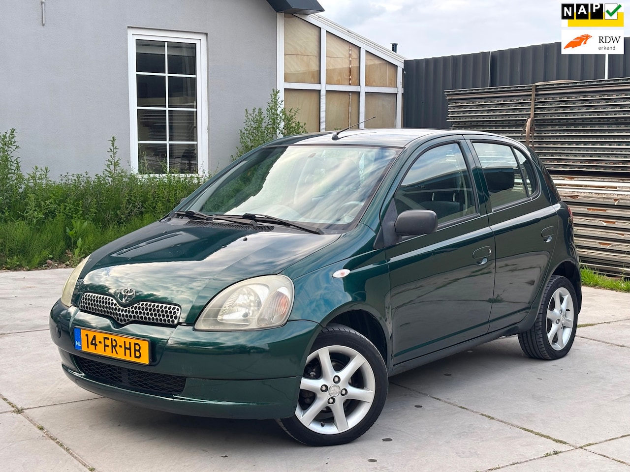 Toyota Yaris - 1.3-16V VVT-i Sol | APK tot 23-3-2027 | Automaat | NAP | El. Ramen | Sportvelgen | 5-drs | - AutoWereld.nl