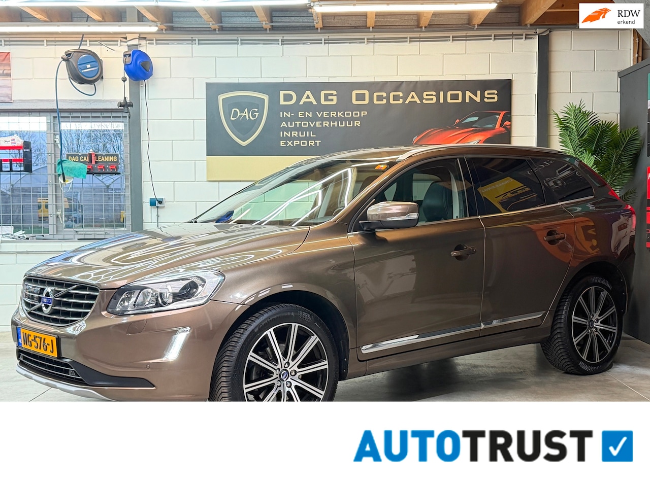 Volvo XC60 - 2.0 T6 AUTOMAAT|306PK|CAMERA|LEER|ADAP CRUISE - AutoWereld.nl