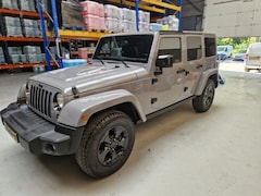Jeep Wrangler - 2.8 CRD Black Edition II GRIJZE KENTEKEN