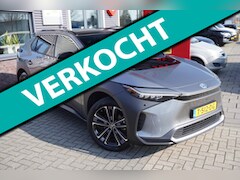 Toyota bZ4X - Premium 71 kWh / SOH 97, 7% / Pano / ACC / 360 Camera / JBL / Trekhaak / Stoelventilatie /