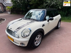 MINI 3-Deurs - 1.6 Cooper Pepper Airco / Apk / NAP / 6-bak