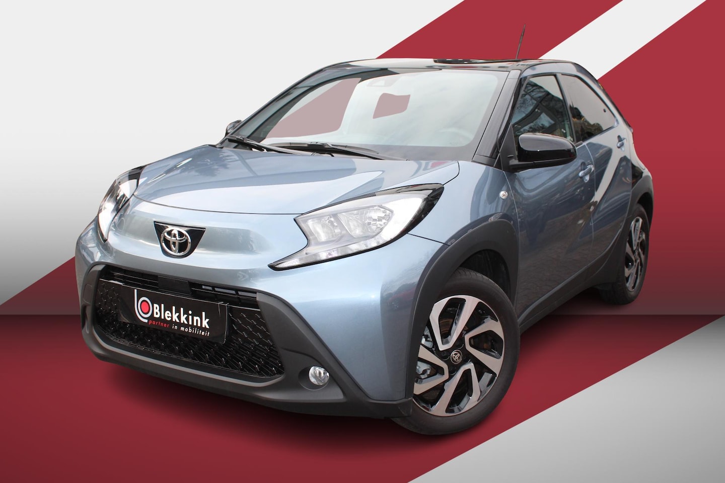 Toyota Aygo X - 1.0 VVT-i MT play 1.0 VVT-i MT Play - AutoWereld.nl