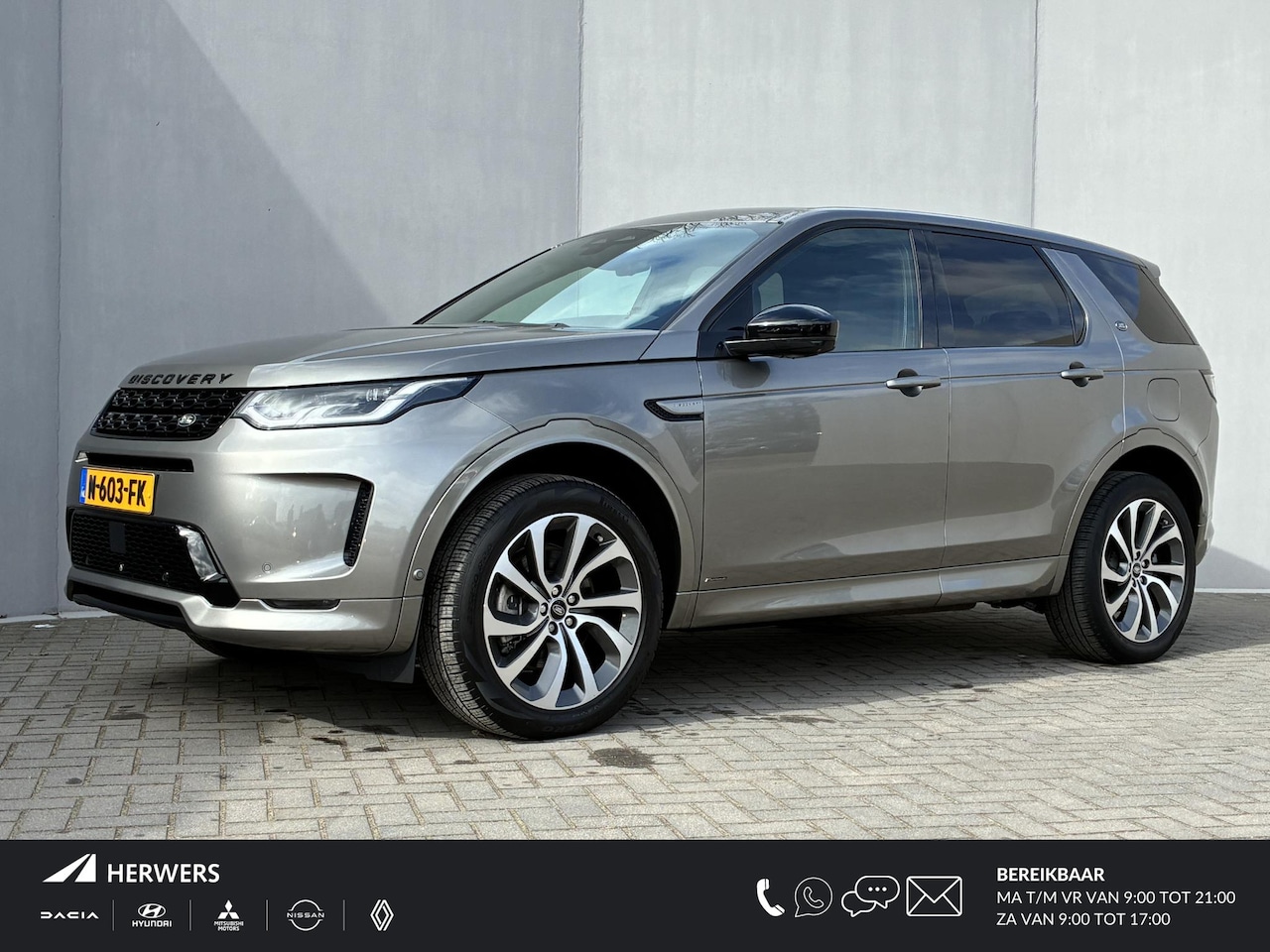 Land Rover Discovery Sport - P300e 1.5 R-Dynamic HSE / Dealer Onderhouden / NL auto / Afneembare Trekhaak (1.600KG) / P - AutoWereld.nl