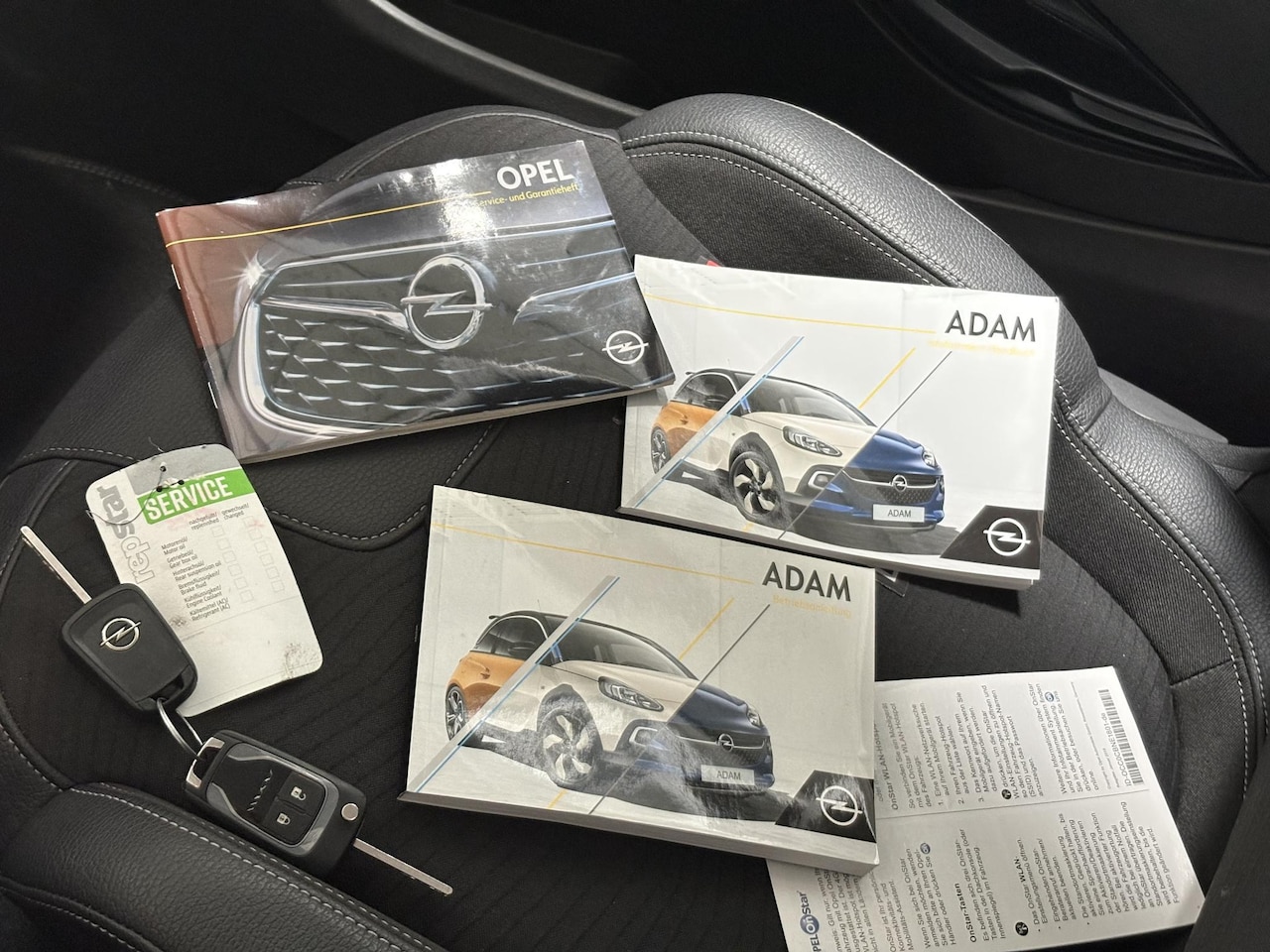 Opel ADAM - 1.4 Unlimited ecoFLEX | CarPlay | Clima | Stuur & Stoelverwarming | Cruise