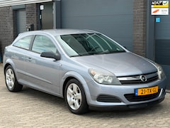 Opel Astra GTC - 1.4 Edition Motor LOOPT SLECHT