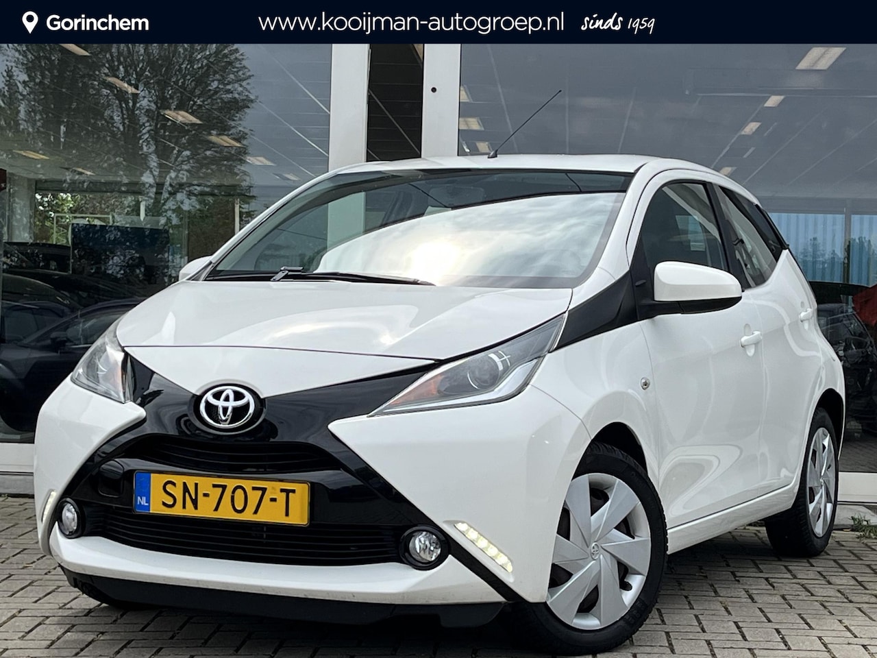 Toyota Aygo - 1.0 VVT-i x-play 1.0 VVT-i x-play - AutoWereld.nl