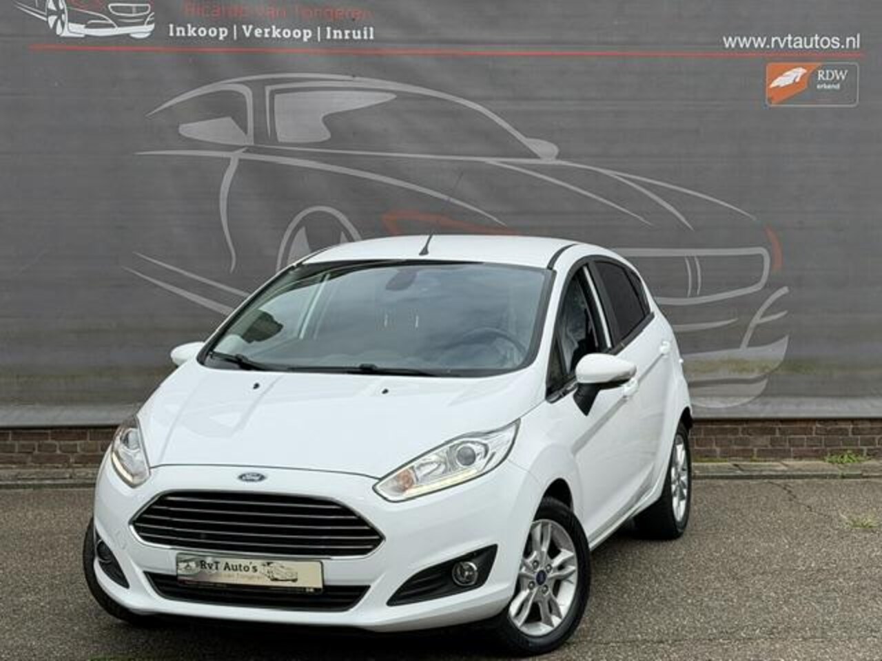 Ford Fiesta - 1.25 Titanium 1.25 Titanium Nieuwstaat,LED,Stoelverwarming,Bleutooth,Garantie - AutoWereld.nl