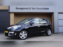 Renault Scénic - 2.0 140pk Automaat Navi Keyless Cruise Control Trekhaak 17inch LM 139666km