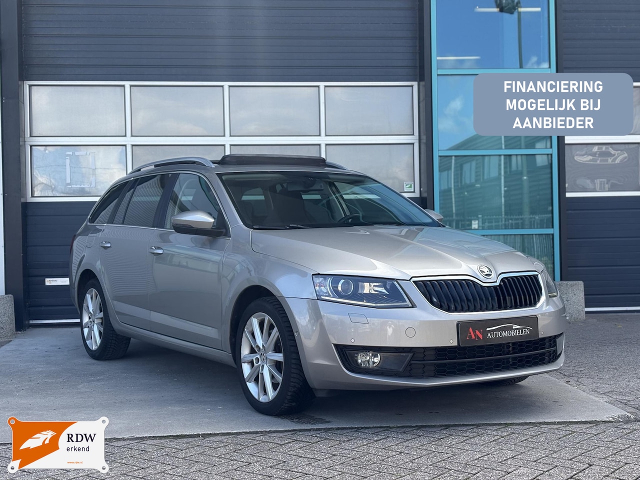 Skoda Octavia Combi - 1.4 TSI Elegance Businessline Full option - AutoWereld.nl