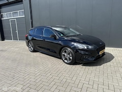 Ford Focus Wagon - 1.0 EcoBoost ST Line Business bom vol