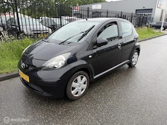 Toyota Aygo - 1.0-12V +