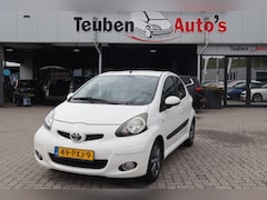 Toyota Aygo - 1.0-12V Dynamic Navigator | NL Auto | Airco | Automaat | Elek pakket