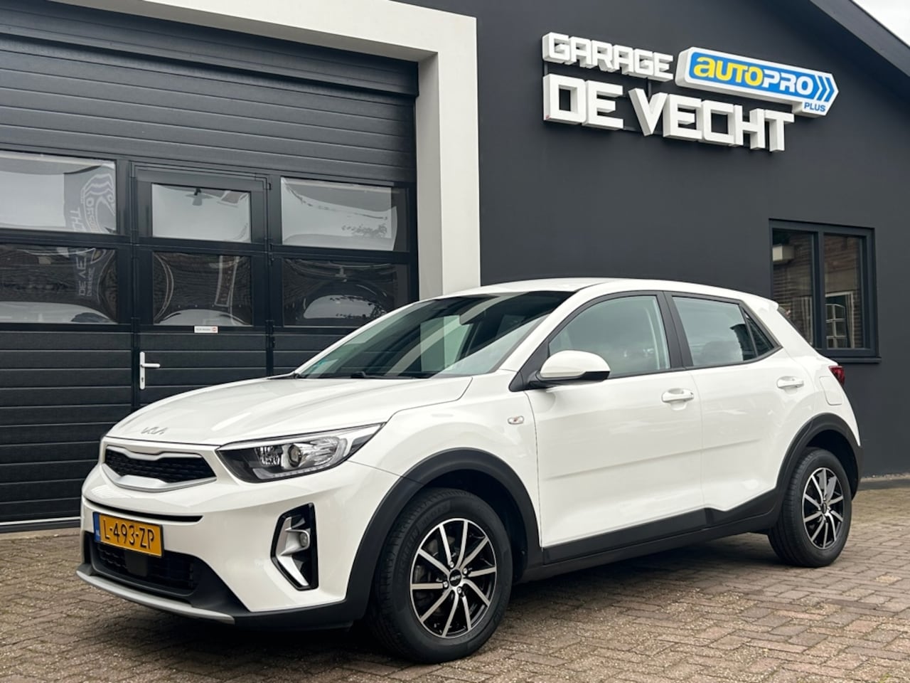 Kia Stonic - 1.0 T-GDi MHEV Airco/Carplay - AutoWereld.nl