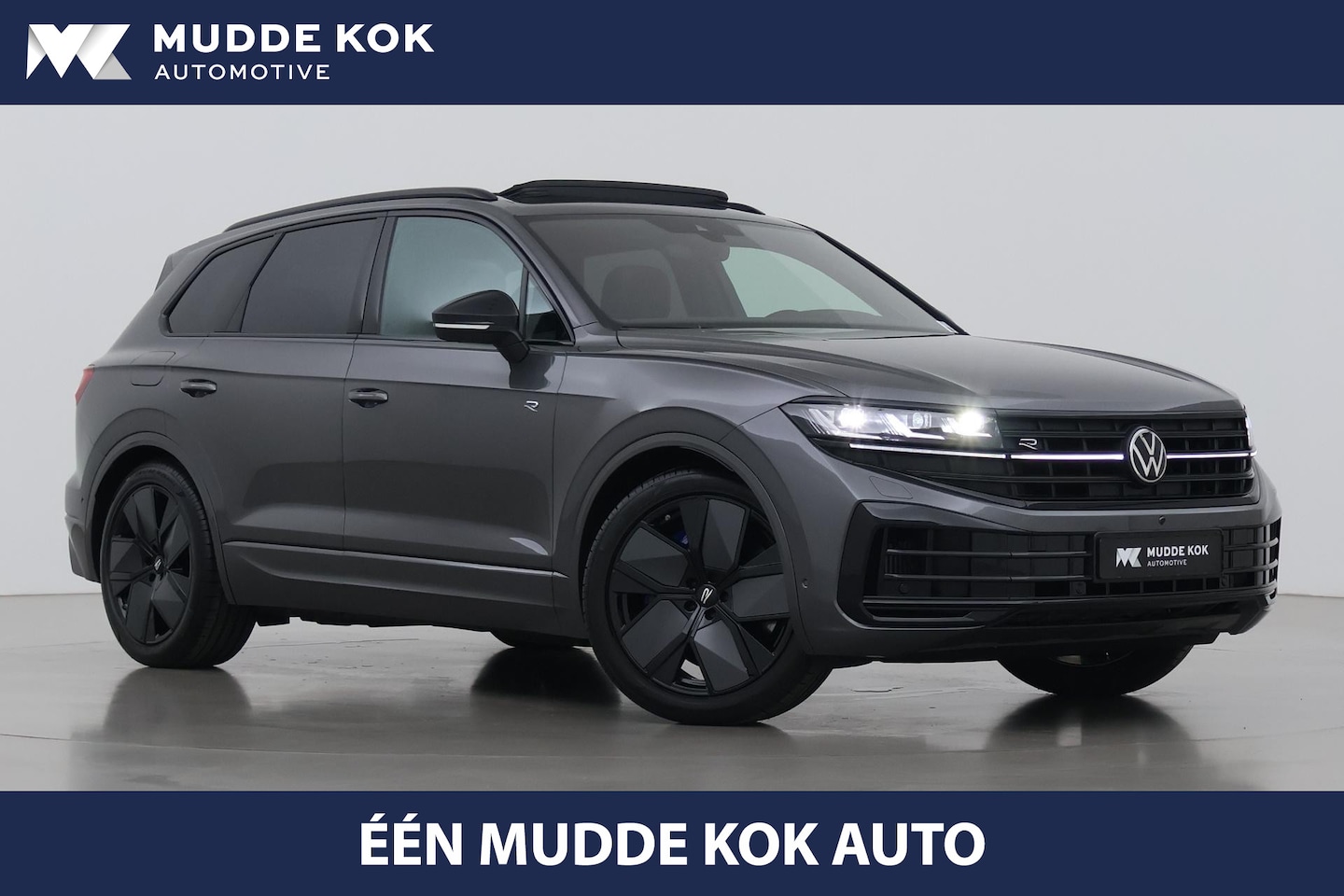 Volkswagen Touareg - 3.0 TSi eHybrid 4MOTION R | FINAL EDITION | Luchtvering | Trekhaak | Panoramdak | Dynaudio - AutoWereld.nl