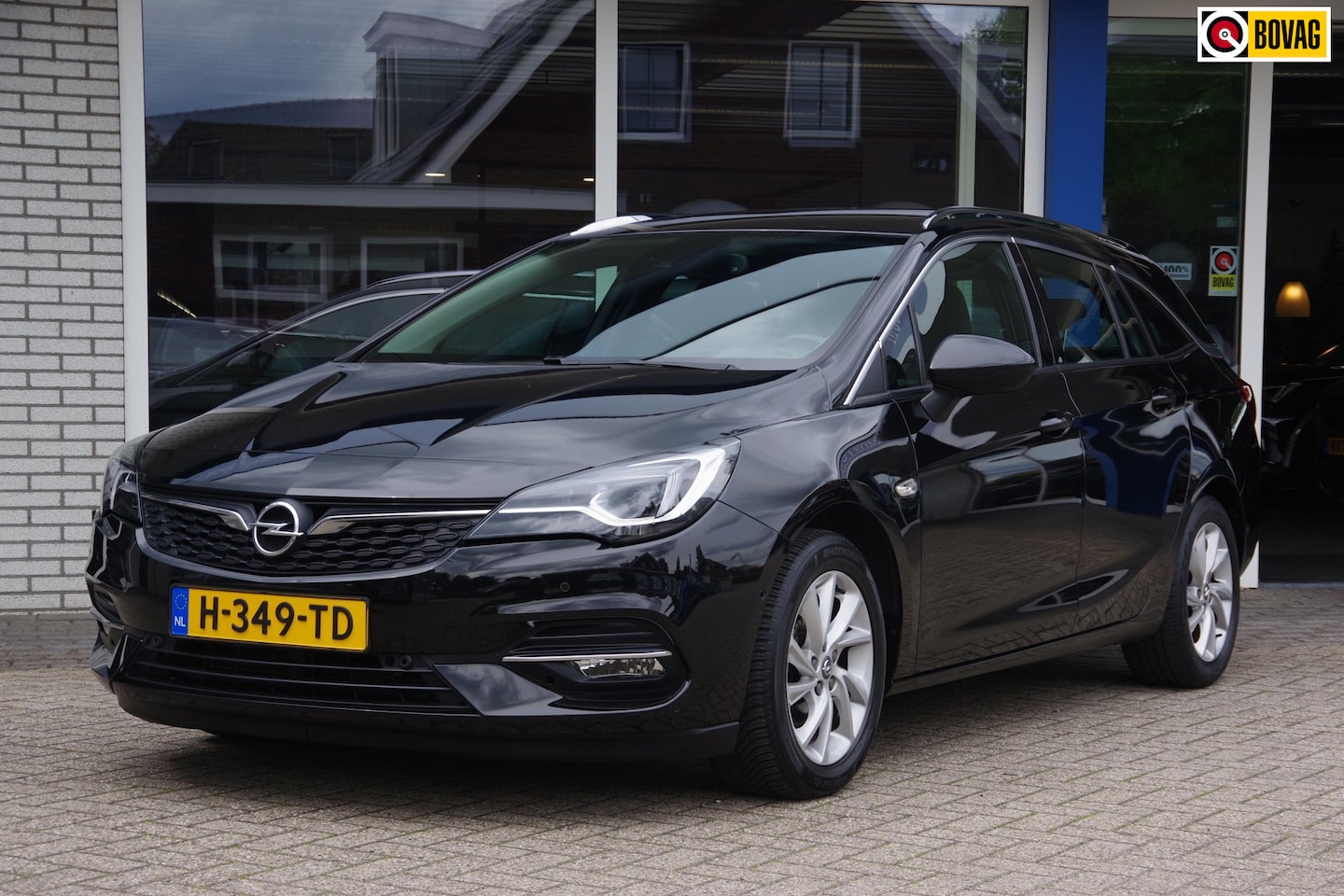 Opel Astra Sports Tourer - 1.2 Elegance Carplay Trekhaak stoel/stuurverwarming - AutoWereld.nl