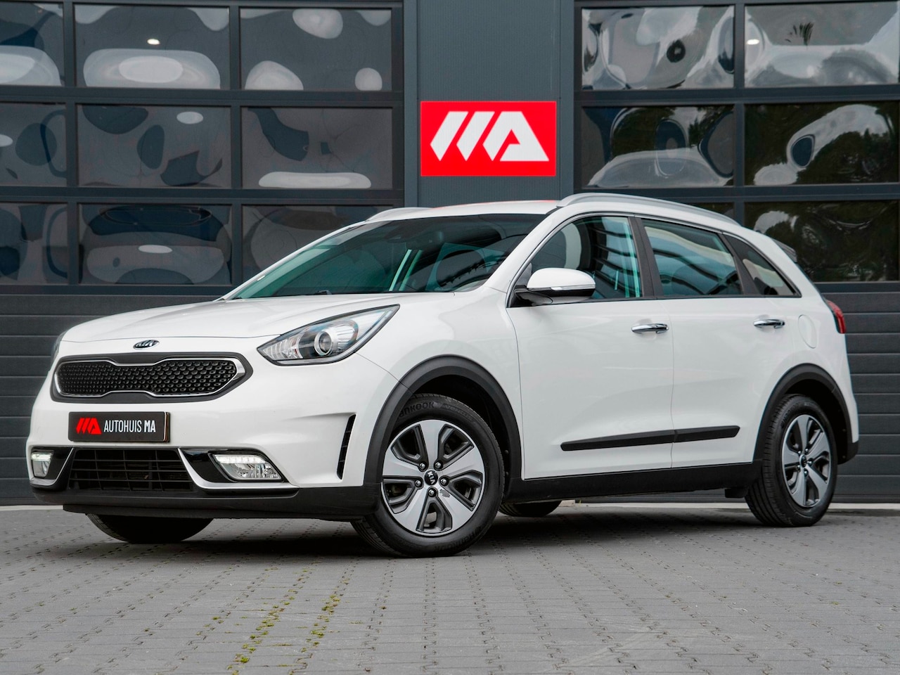 Kia Niro - 1.6 GDi Hybrid DynamicLine 1.6 GDi Hybrid DynamicLine - AutoWereld.nl