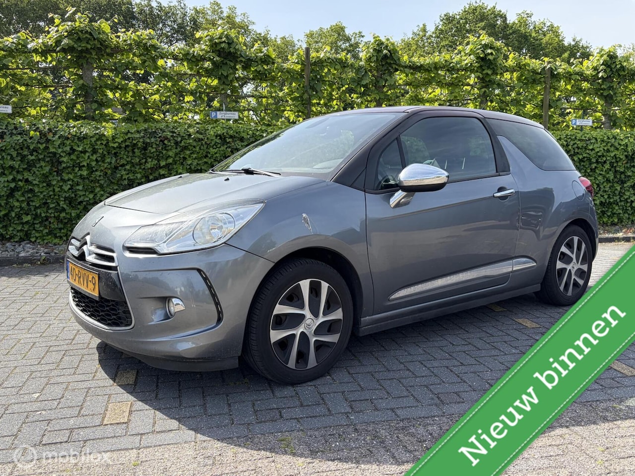 Citroën DS3 - 1.6 e-HDi So Chic ONLY EXPORT LEER / NAVI / CRUISE / STOELVERWARMING - AutoWereld.nl