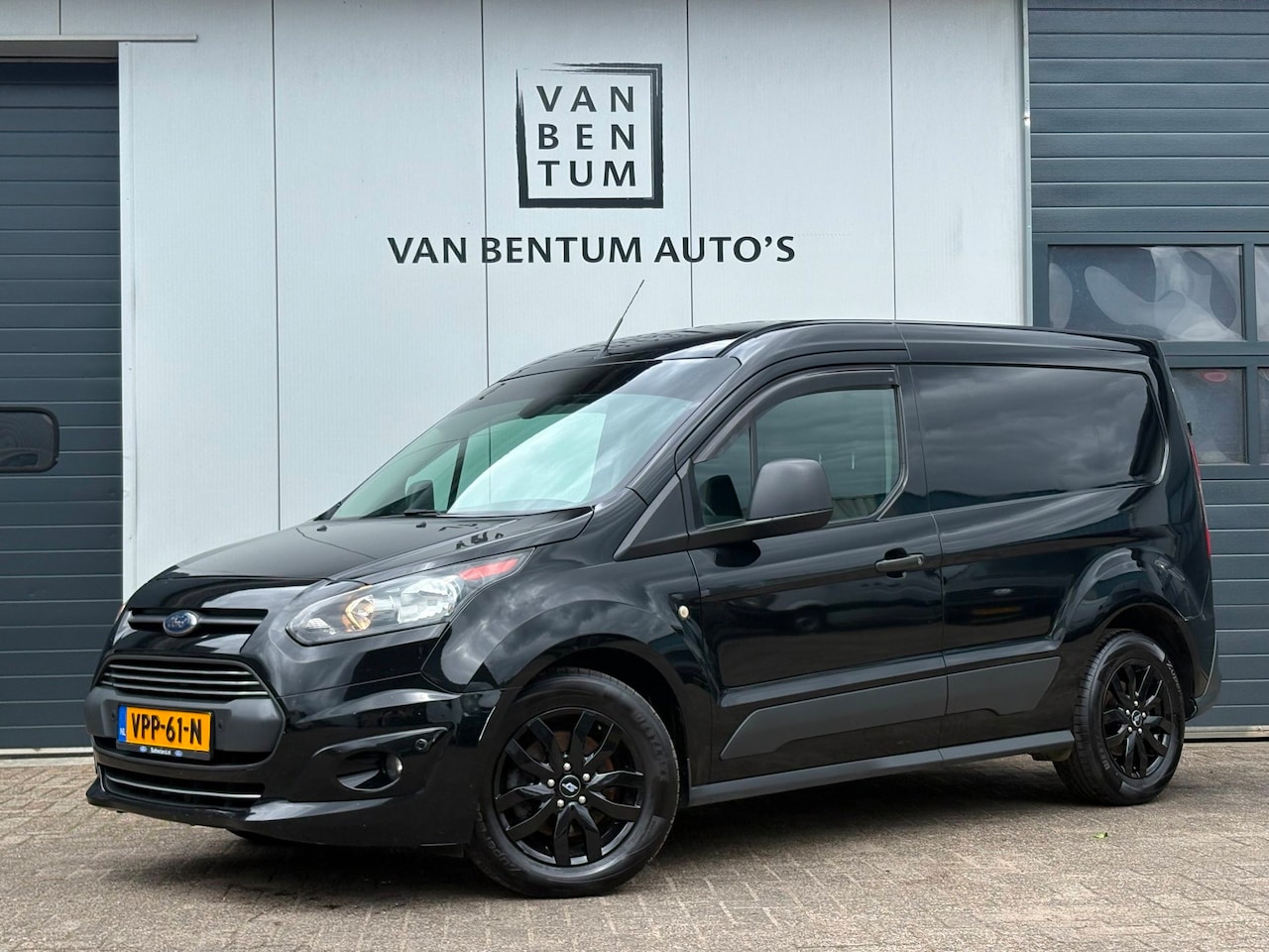 Ford Transit Connect - 1.5TDCI 120pk Autom. 3-pers. Airco Cruise - AutoWereld.nl