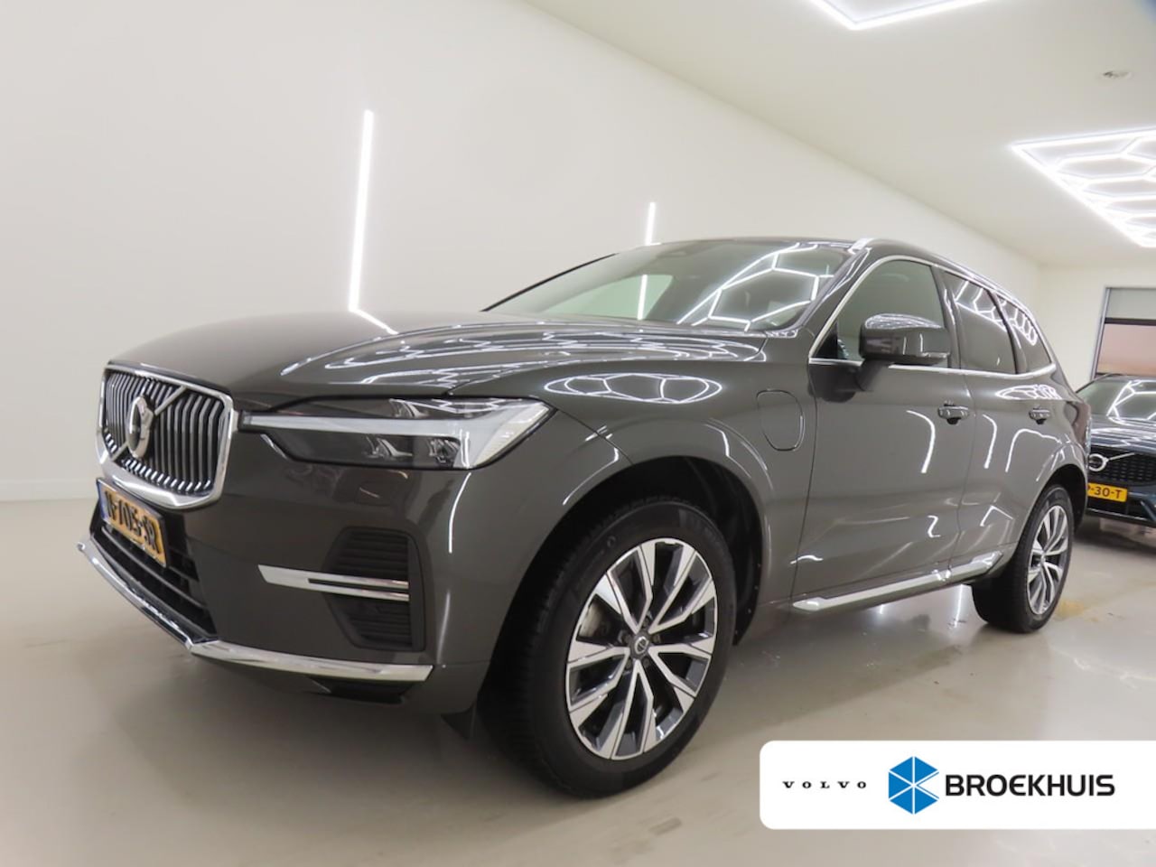 Volvo XC60 - Recharge T8 AWD Inscription | Panoramadak | Trekhaak | Harman/Kardon | Adaptive LED | Adap - AutoWereld.nl