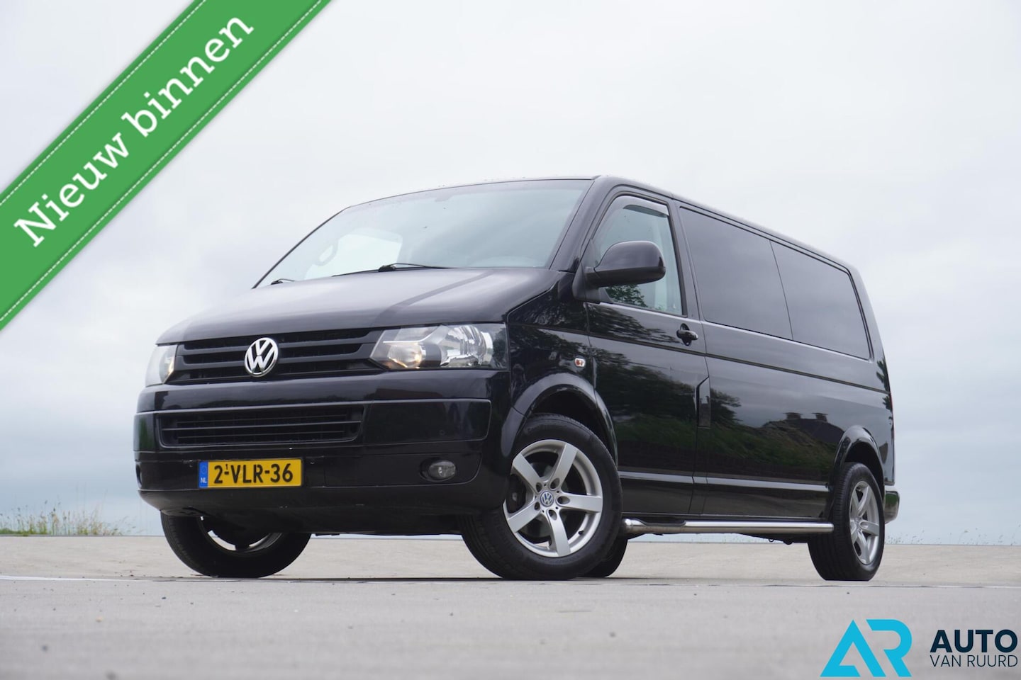 Volkswagen Transporter - 2.0 TDI L2H1 DC * Automaat * 140 PK - AutoWereld.nl