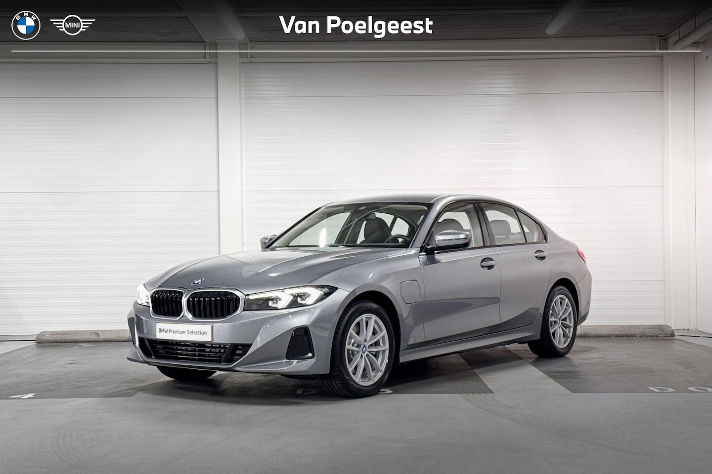 BMW 3-serie - Sedan 320e | Achteruitrijcamera | Cruise Control | Parking Assistant - AutoWereld.nl