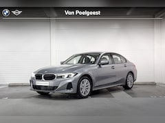 BMW 3-serie - Sedan 320e | Achteruitrijcamera | Cruise Control | Parking Assistant