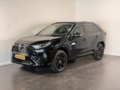 Toyota RAV4 - 2.5 Hybrid AWD Black Edition | Schuifdak | Innovation Pack | Trekhaak | Bearlock | Alarm