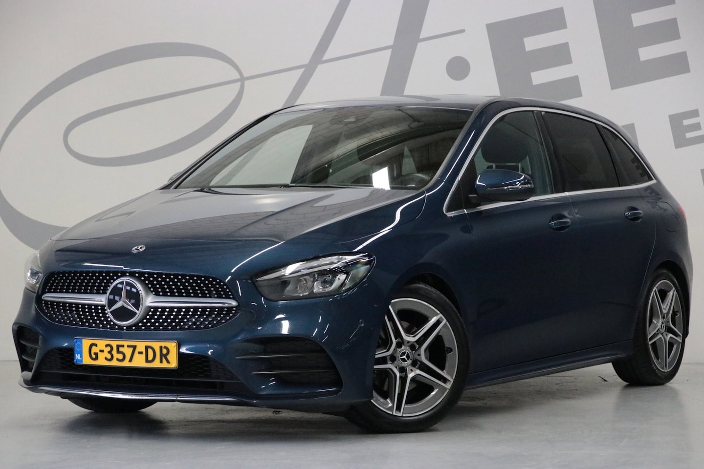 Mercedes-Benz B-klasse - 180 Apple carplay/ NAP/ Origineel NL - AutoWereld.nl