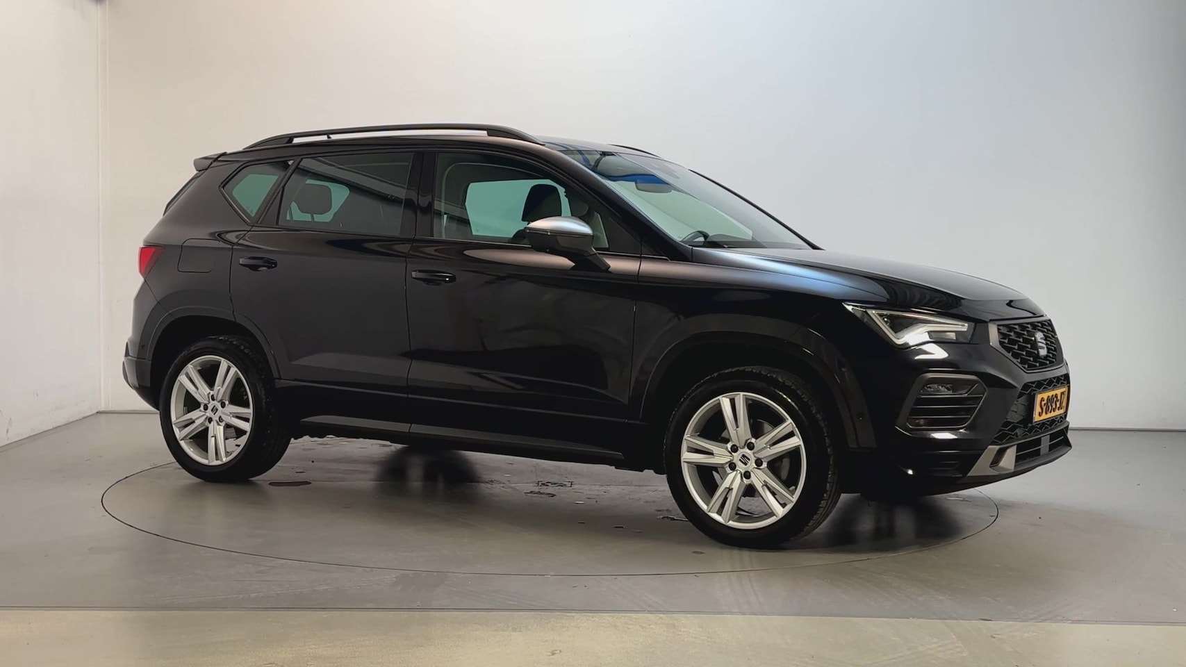 SEAT Ateca - 1.5 TSI 150pk DSG FR Xperience Business Intense Camera Stoelverwarming Adaptive Cruise - AutoWereld.nl
