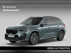 BMW X1 - xDrive25e M-Sport | Camera | 20 Inch | Stoelverwarming | Extra getint glas achter |