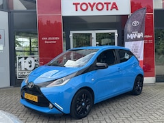 Toyota Aygo - 1.0 VVT-i x-cite AUTOMAAT AIRCO CAMERA LM-VELGEN