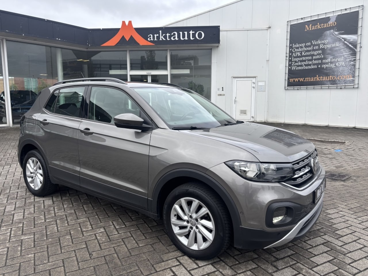 Volkswagen T-Cross - 1.0 TSI Life Camera Navi Stoelverwarming - AutoWereld.nl