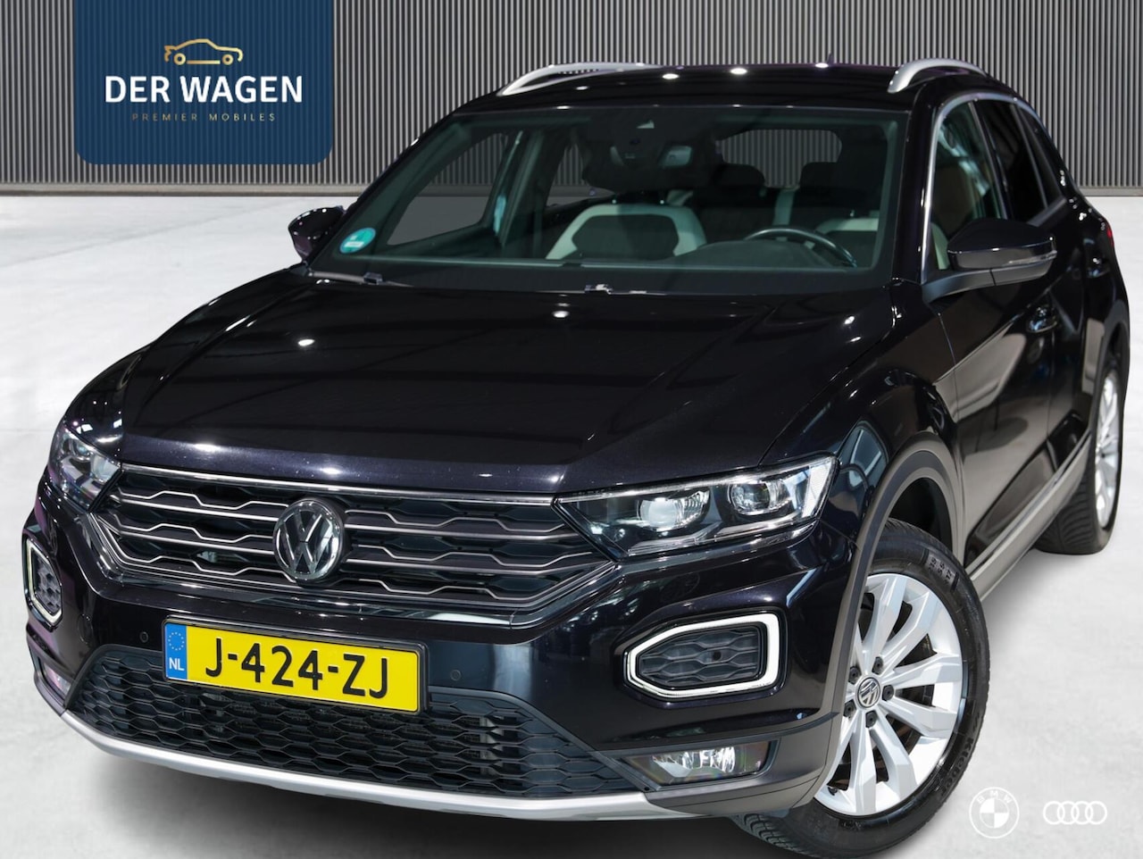 Volkswagen T-Roc - 1.5 TSI SPORT BUSINESS R / ACC / CAMERA / TREKHAAK / 17" - AutoWereld.nl