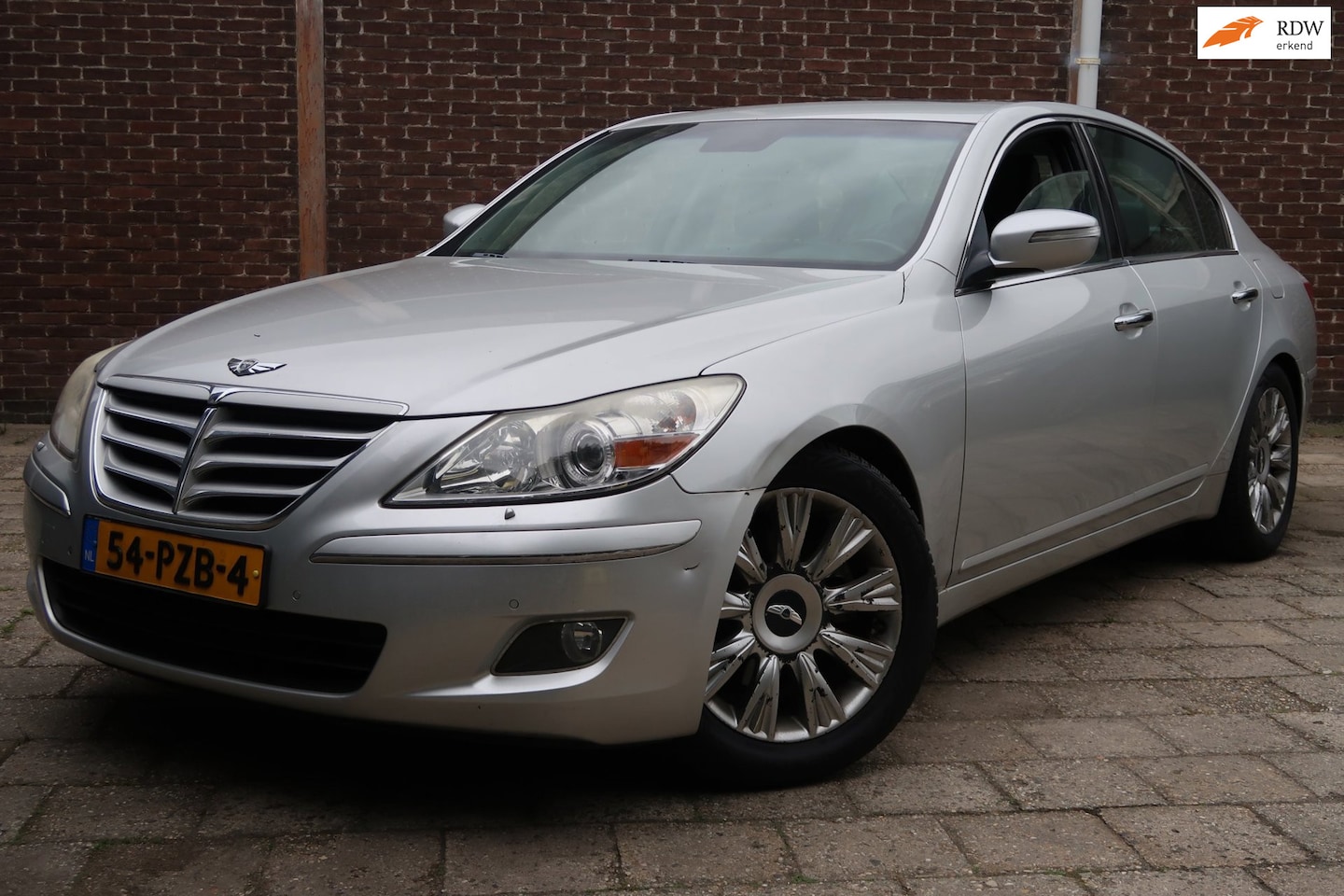 Hyundai Genesis - HYUNDAI *Rijklaarprijs *Automaat *Volledig onderhouden - AutoWereld.nl